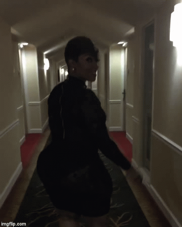 NSFW CHEROKEE D ASS SIDE SMASH OR PASS