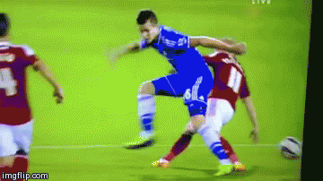 3tmou Horror GIF: Chelseas Marco van Ginkel may be out for the season after a knee injury at Swindon