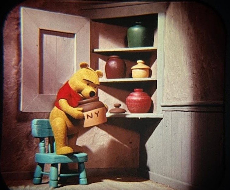 High Quality Winnie the Pooh Empty Honey Pot Blank Meme Template