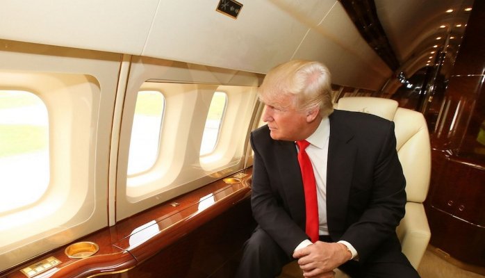 Donald-Trump-Aeroplane Blank Meme Template