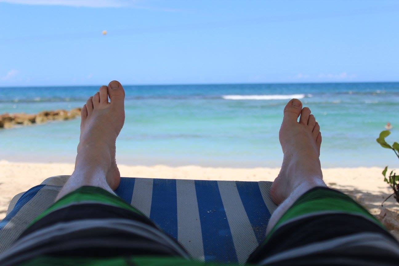 Feet on the beach Blank Template - Imgflip
