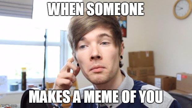 that moment when you die in minecraft | WHEN SOMEONE; MAKES A MEME OF YOU | image tagged in that moment when you die in minecraft | made w/ Imgflip meme maker