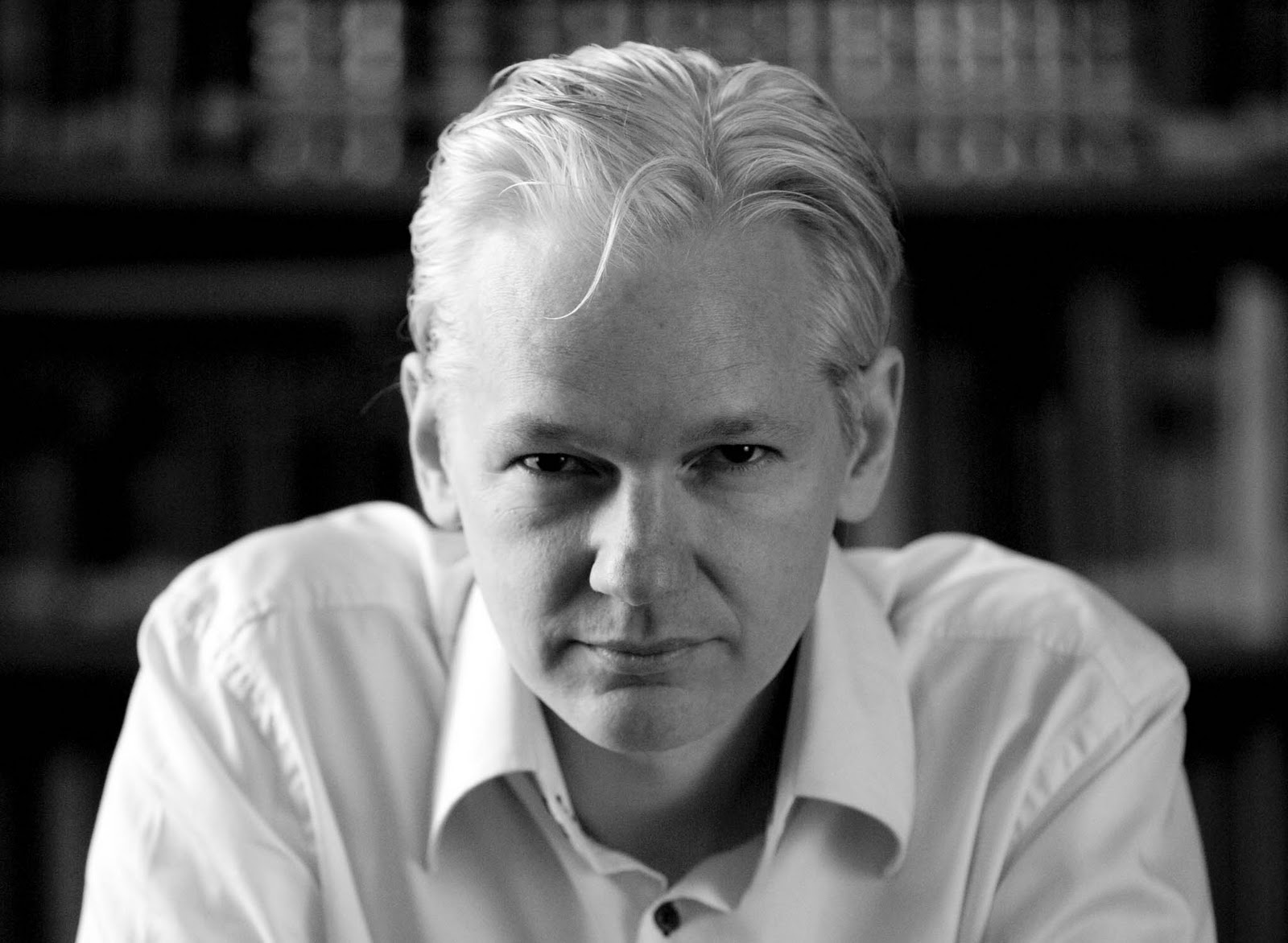 High Quality Julian Assange Blank Meme Template