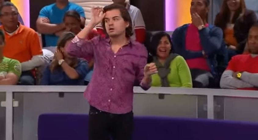 ESTUPIDA Blank Meme Template