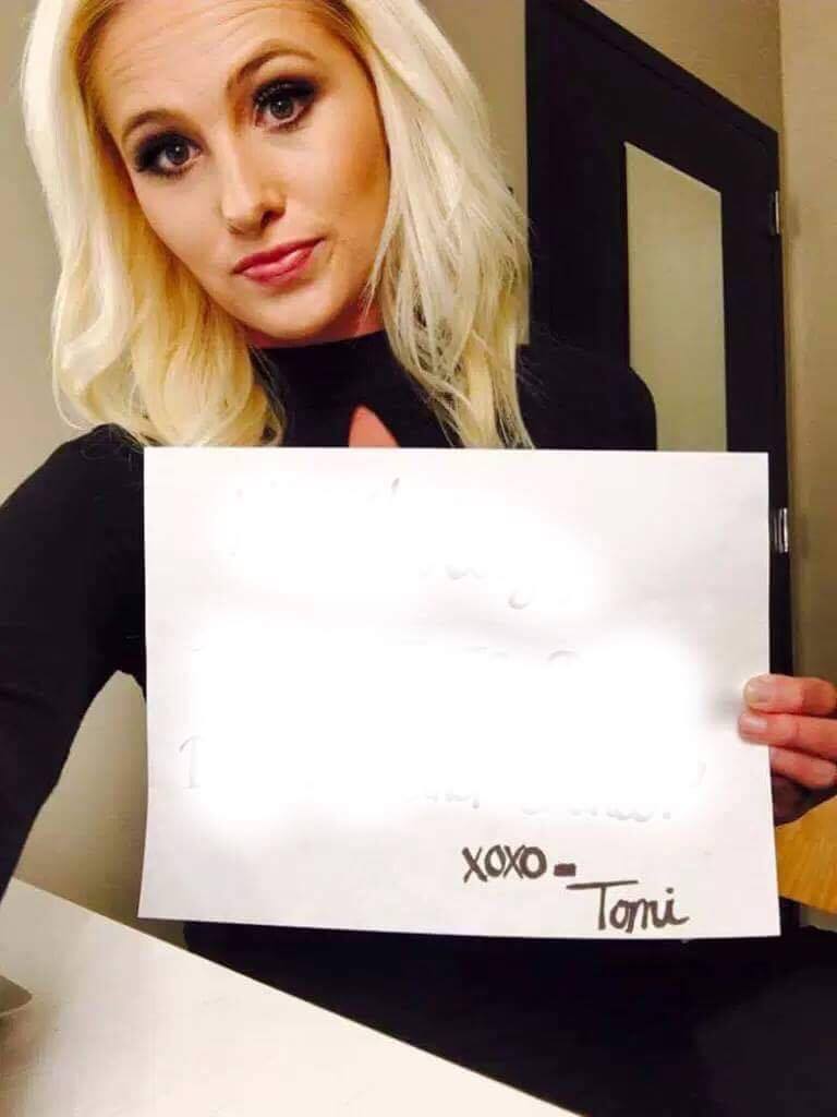 Tomi Lahren Blank Meme Template