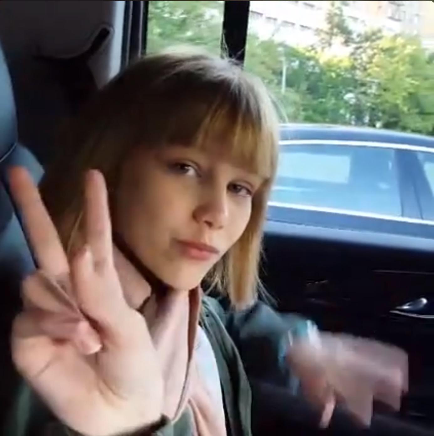 Grace Vanderwaal Blank Meme Template