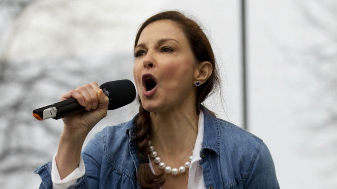 Ashley Judd Blank Meme Template