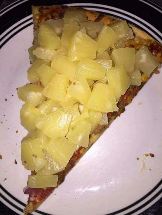 Pineapple pizza Blank Meme Template