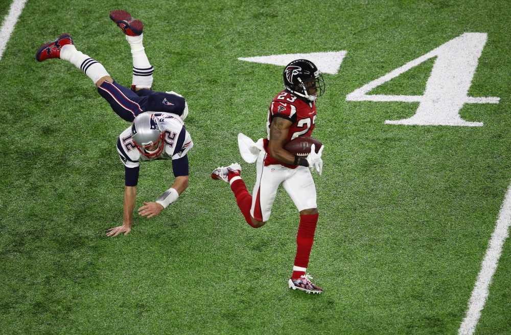 High Quality Tom Brady Tackle Attempt Blank Meme Template
