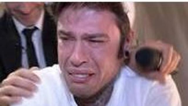 High Quality Fedez piange Blank Meme Template