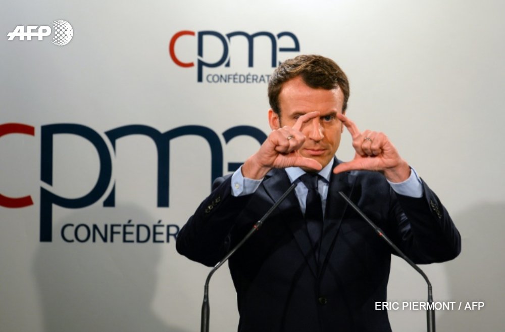 Macron cul comme ca Blank Meme Template