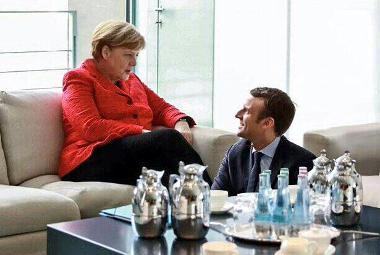 Merkel & Macron Blank Meme Template