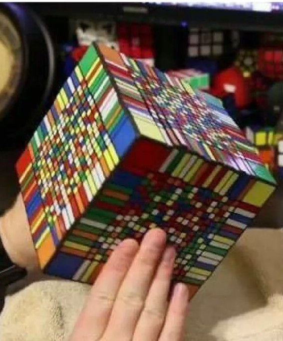 Rubiks_mad Blank Meme Template