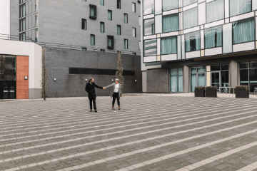 northern couple | image tagged in gifs | made w/ Imgflip images-to-gif maker