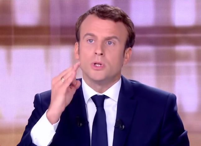 Emmanuel Macron C Est De La Poudre De Perlimpinpin Blank Template Imgflip
