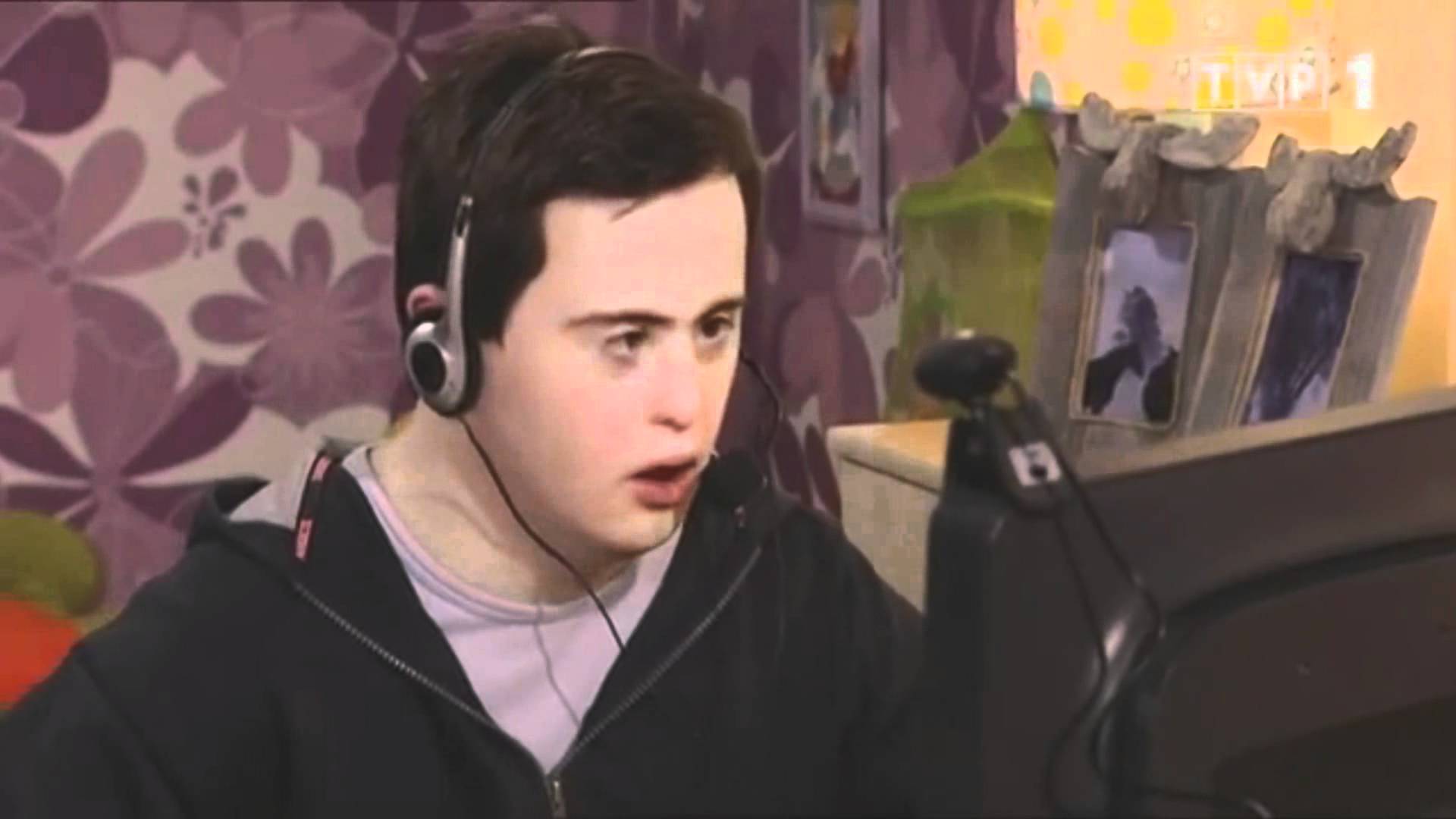 Maciek z Klanu Blank Meme Template