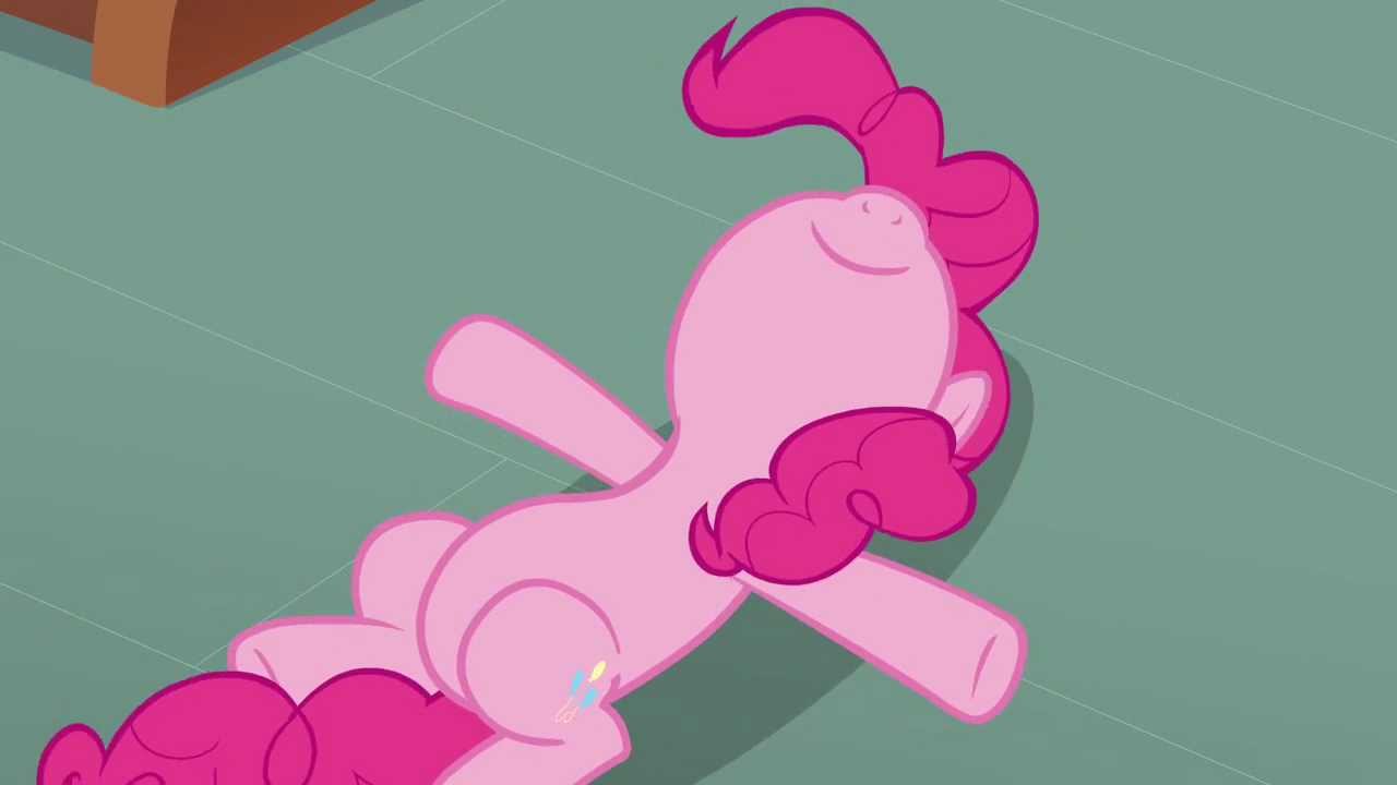 Pinkie relaxing Blank Meme Template