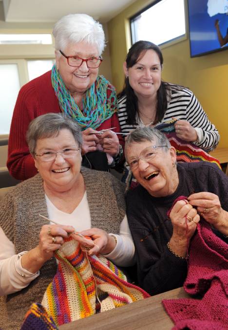 EVERYDAY WE KNIT Blank Meme Template