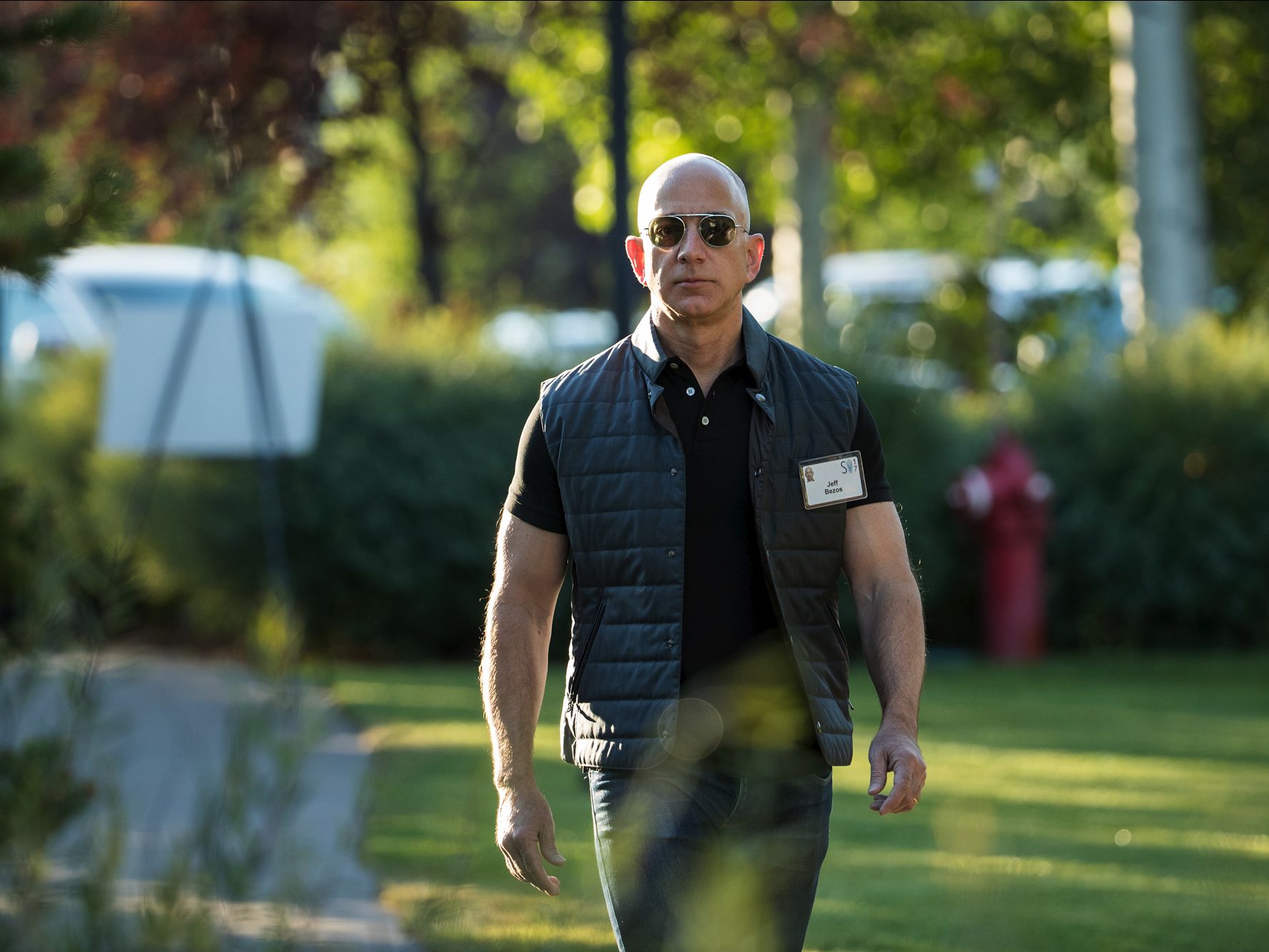 Jeff Bezos Blank Meme Template
