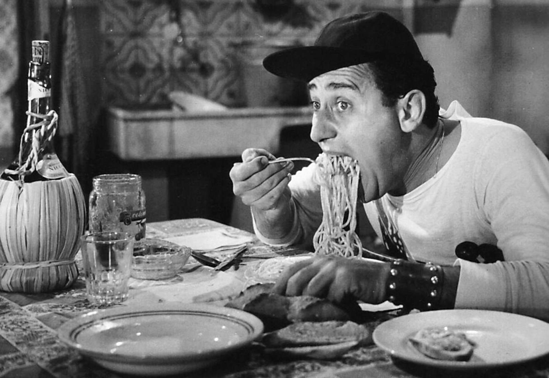 Alberto Sordi Blank Meme Template