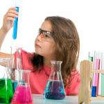 Child science experiment 