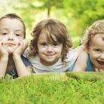 Twins siblings brothers, sisters reproduction family natalism meme