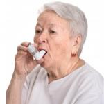 inhaler old woman