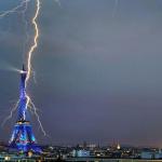 Eiffel Tower Lightning meme
