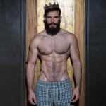 Bearded hunk muscle with crown Jean-Killian