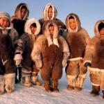 Inuit family 