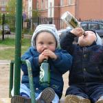 baby drinking beer