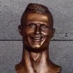 Ronaldo Statue meme