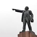 Lenin Pointing