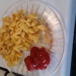 Ketchup does not go on mac n cheese