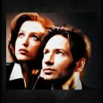 Mulder and Scully gaze to whatever,,, meme