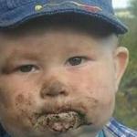 Kid eating mud meme