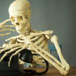 Skeleton phone waiting