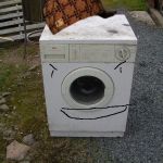 lone washing machine | I AM DAS; MEME MACHINE | image tagged in lone washing machine,scumbag | made w/ Imgflip meme maker
