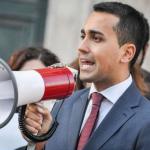 Di Maio con altoparlante