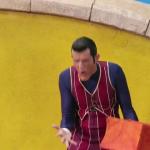 Robbie Rotten What are you Doing