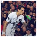 DI MARIA DRINKING BEER