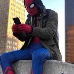 Spiderman texting, mobile gaming