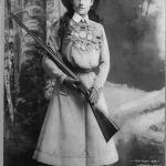 Annie Oakley, Sharpshooter