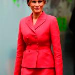 Melania red