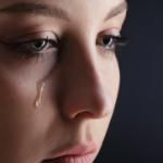 Woman cry Lokomotiva
