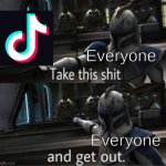 Captain Rex | Everyone; Everyone | image tagged in captain rex | made w/ Imgflip meme maker
