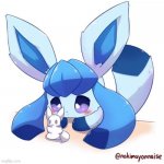 Glaceon and smoll snow man meme