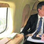 Pedro Sánchez Volando