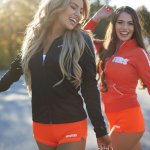 Hooters girls