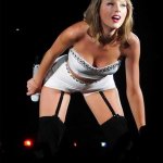 Taylor Swift boobs